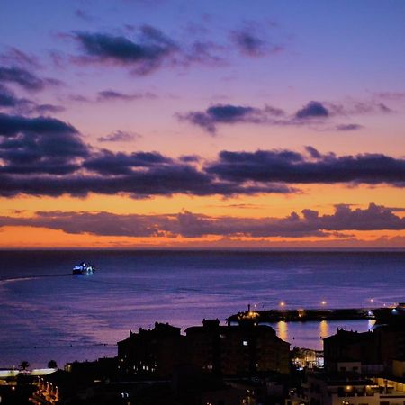 Oceanview Los Cristianos Exterior photo